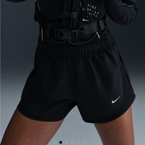 Nike Tempo Women's Dri-FIT Mid-Rise Brief-Lined Running Shorts